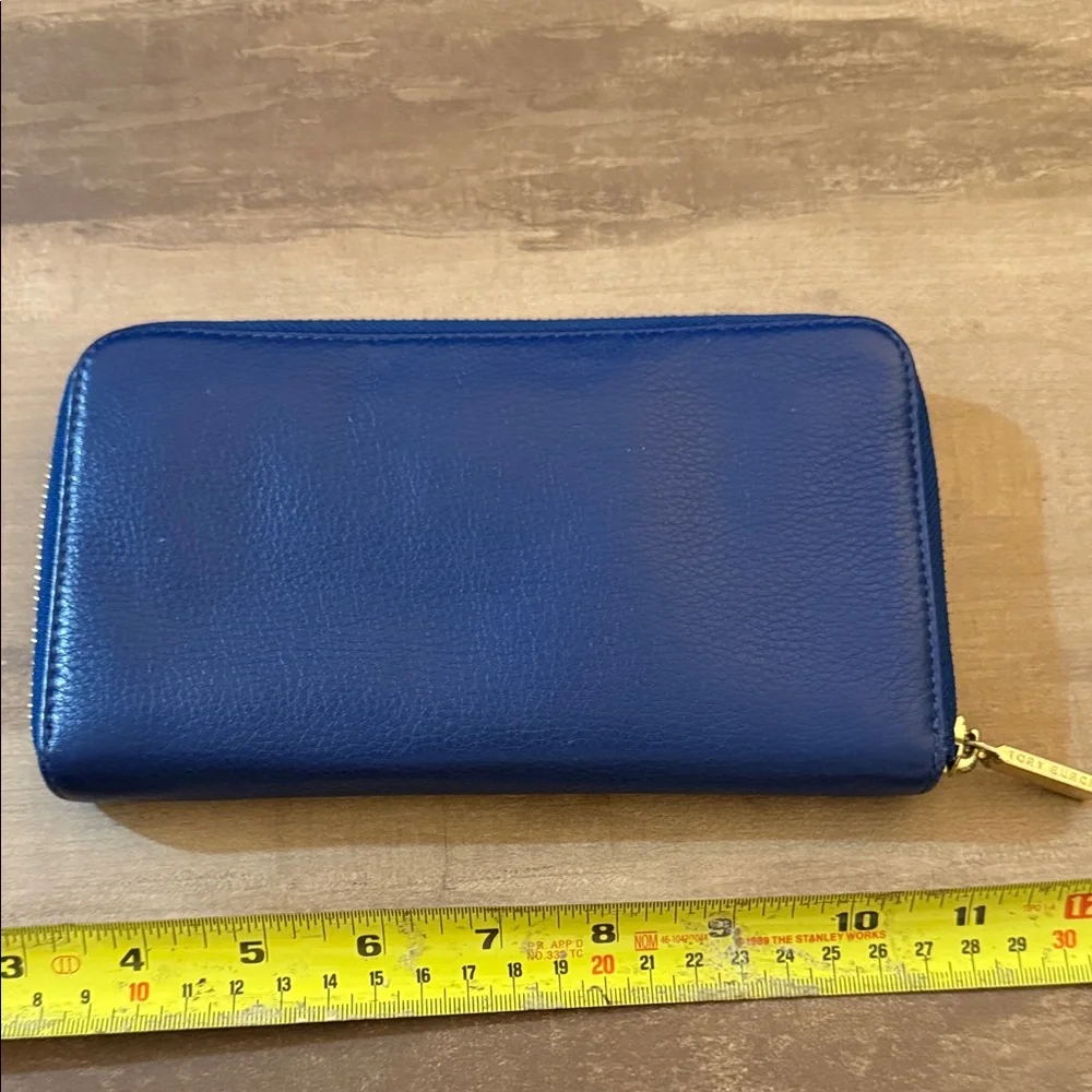Tory Burch Royal Blue Zip Wallet - Picture 2 of 6